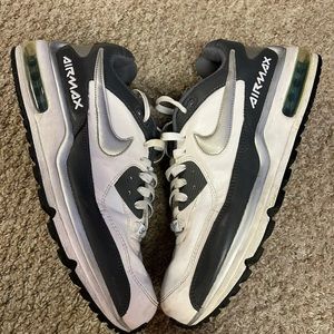 Nike Air Max Sneakers Mens Size 11 Charcoal Grey Silver